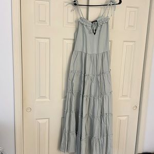 Lulus sage green maxi peasant dress